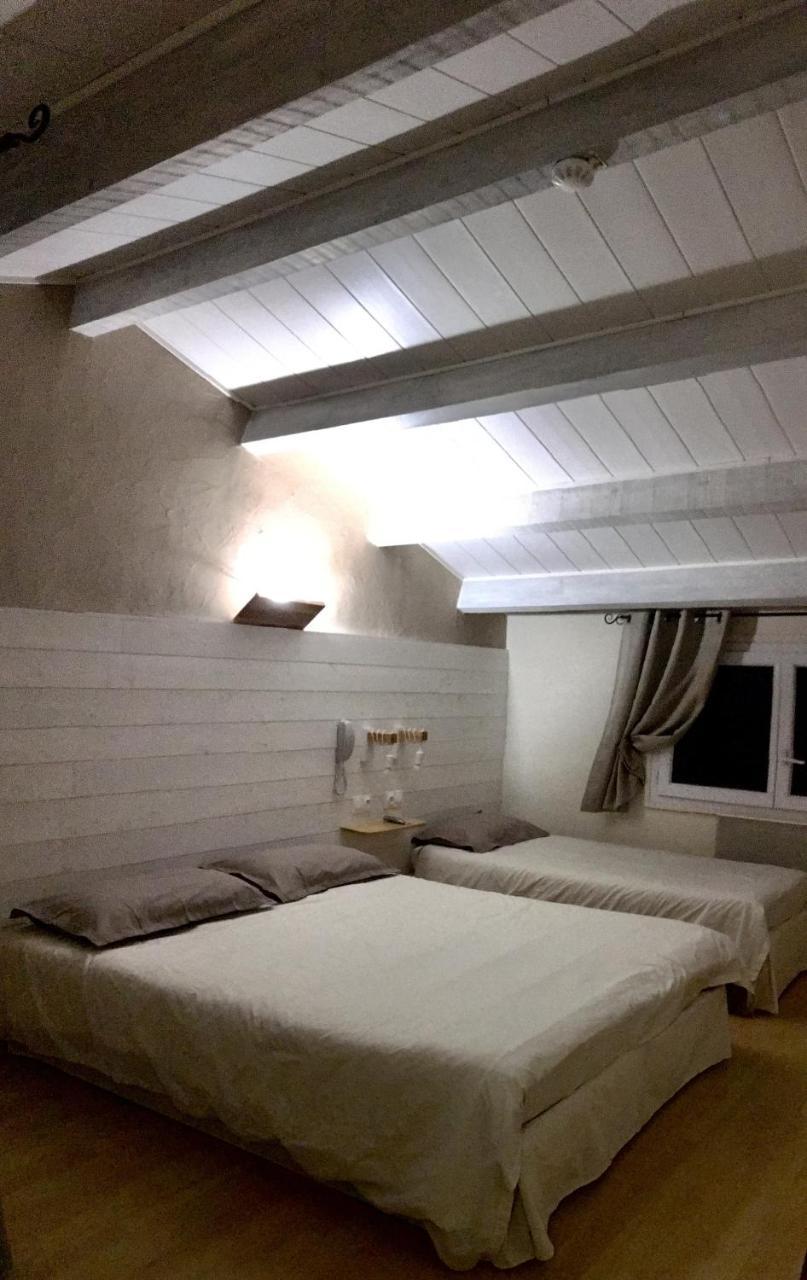 Chambre Familiale (2 Adultes + 1 Enfant)